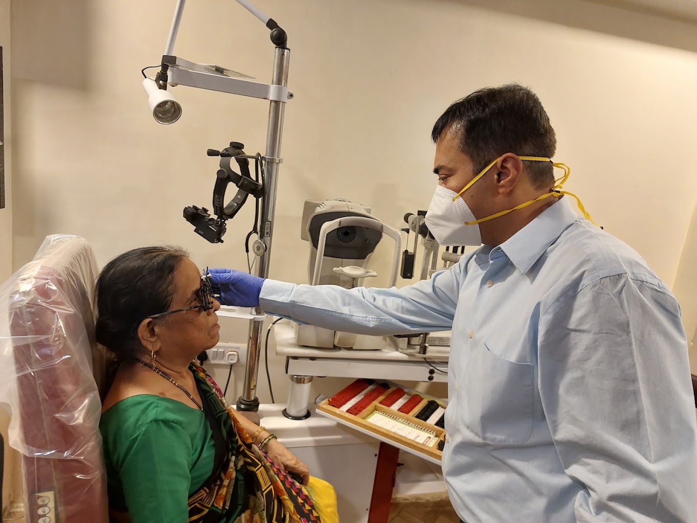 Refraction and vision check-up by Dr. Sachin Tiwari in Kalyan West